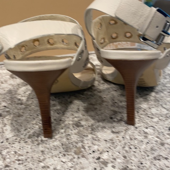 Grommet Sandal - Picture 2 of 7